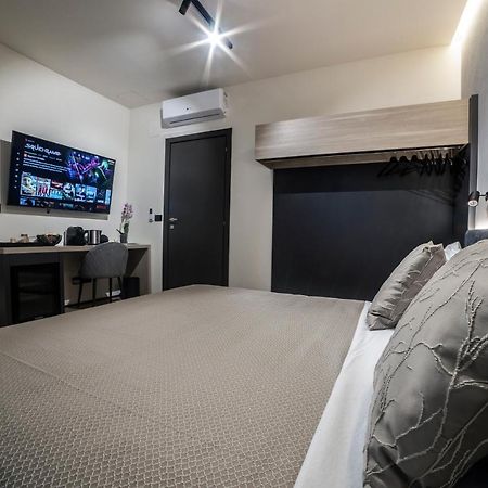 Corso 84 Luxury Suites Pescara Eksteriør billede