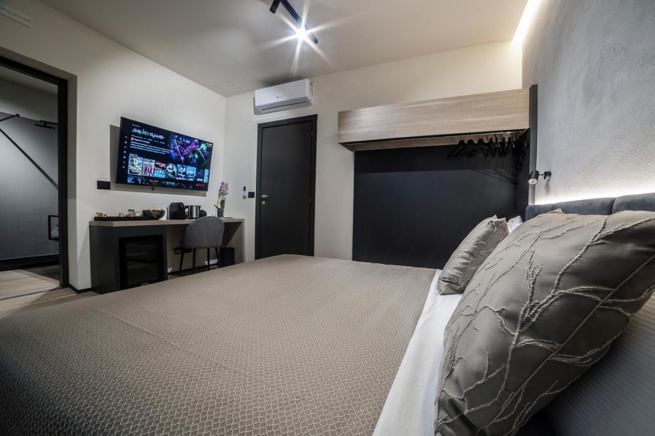 Corso 84 Luxury Suites Pescara Eksteriør billede