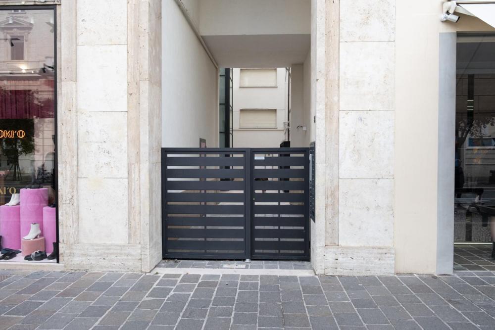 Corso 84 Luxury Suites Pescara Eksteriør billede